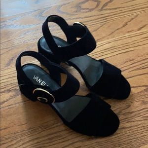 Van Eli black velvet block heel sandals NWT size 8